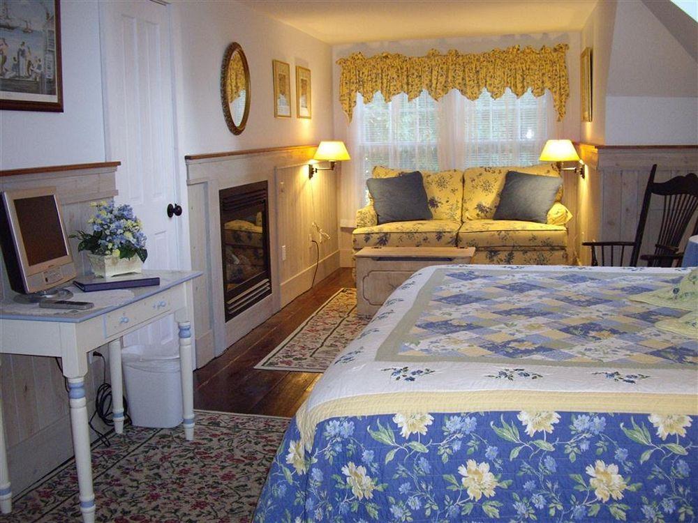 Isaiah Jones Homestead Bed And Breakfast Сэндвич Экстерьер фото
