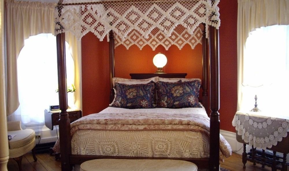 Isaiah Jones Homestead Bed And Breakfast Сэндвич Экстерьер фото