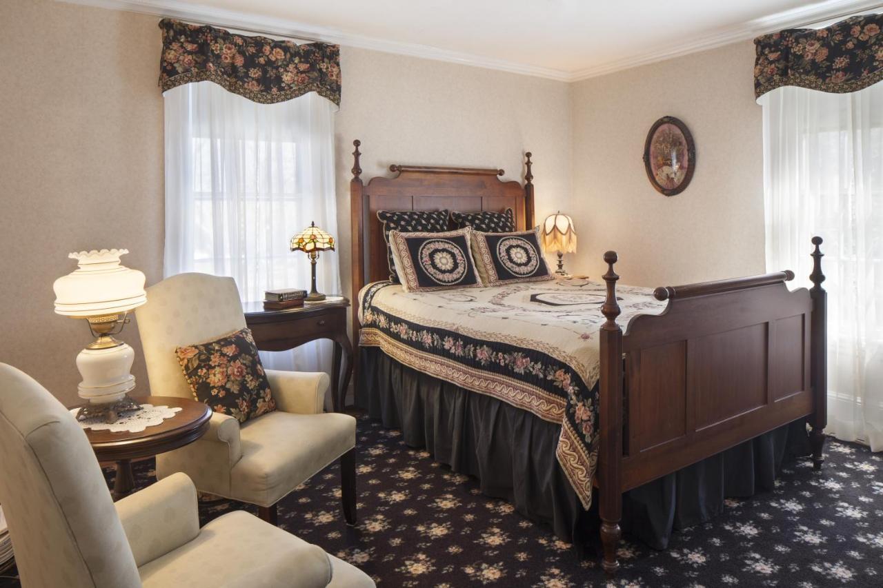 Isaiah Jones Homestead Bed And Breakfast Сэндвич Экстерьер фото