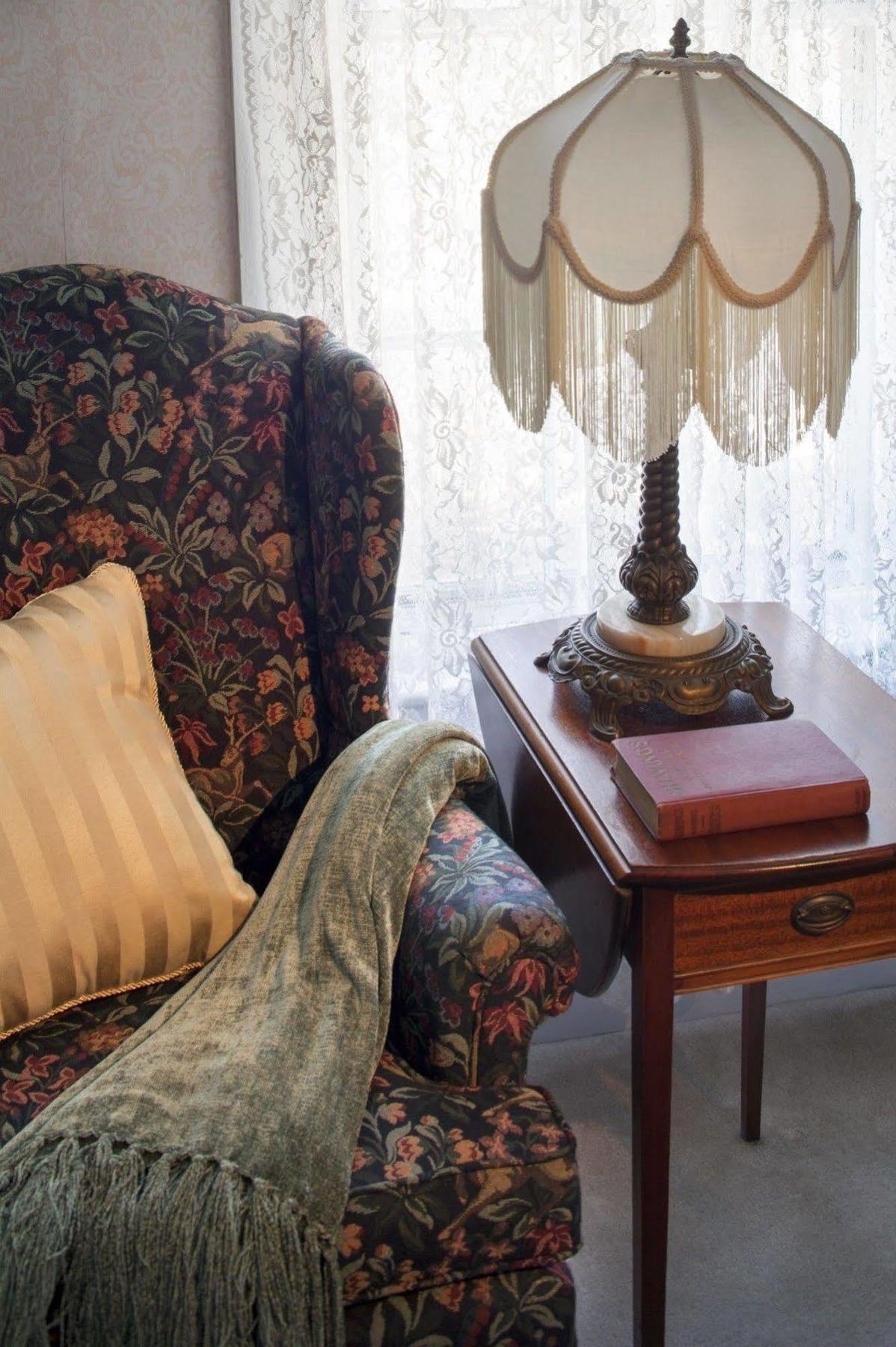 Isaiah Jones Homestead Bed And Breakfast Сэндвич Экстерьер фото